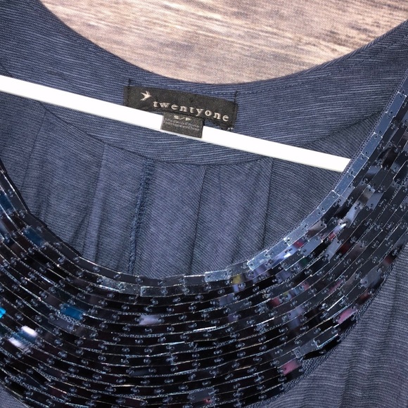 TwentyOne by Forever21 sequin tunic top - Picture 3 of 6